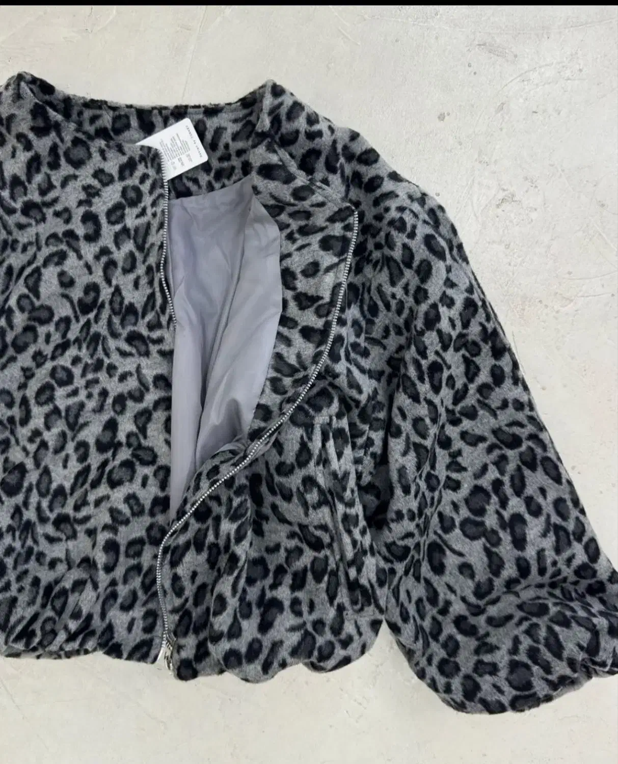 شکت کراپ پلنگی.آستردار|لباس|رشت, استادسرا|دیوار