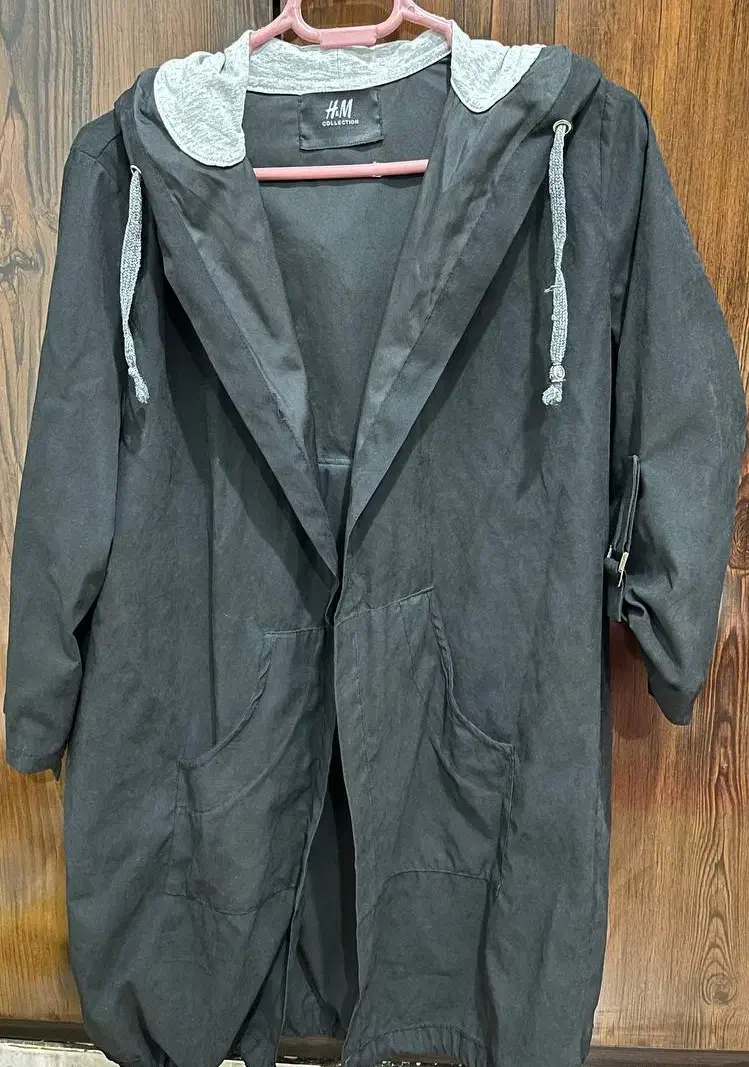 پالتو و بارانی|لباس|قروه, |دیوار