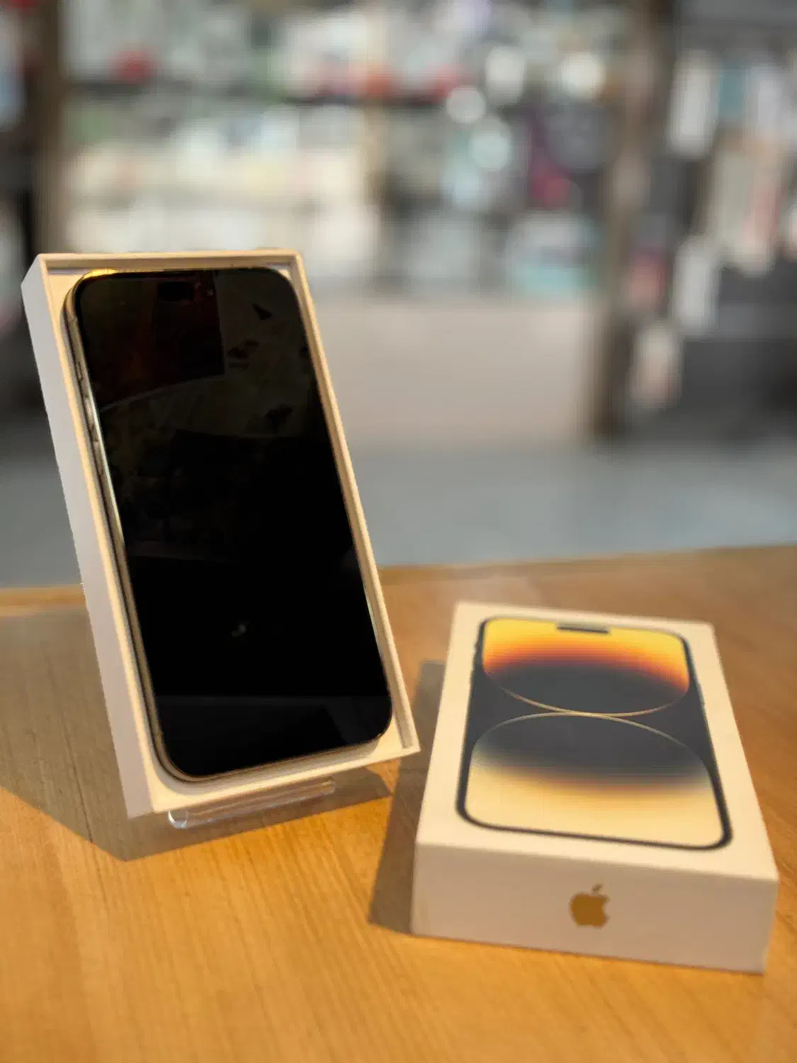 اپل iPhone 14 Pro Max با ریجستر|موبایل|اصفهان, سعادتآباد|دیوار