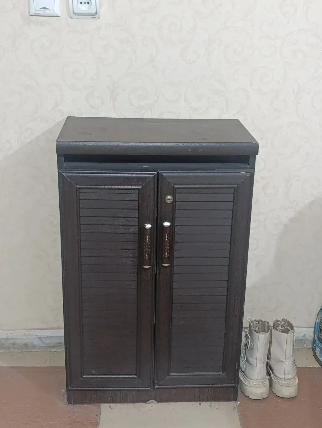 جاکفشی|جاکفشی، کمد، دراور|کرمان, |دیوار