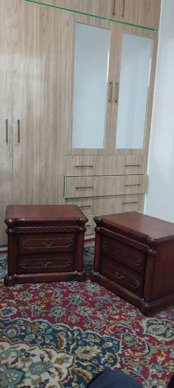 دراور ویک عددپاتختی|جاکفشی، کمد، دراور|گناباد, |دیوار