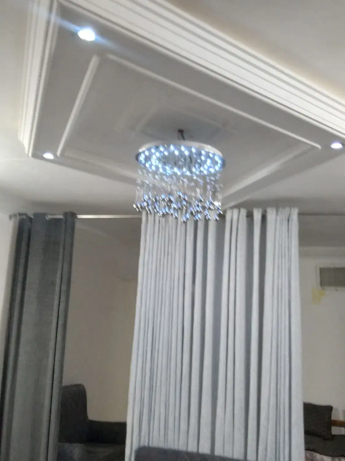 لوستردارای چهارحالت مختلف بازیموت ازراه دور|لوستر و چراغ آویز|مشهد, شهرک شیرین|دیوار