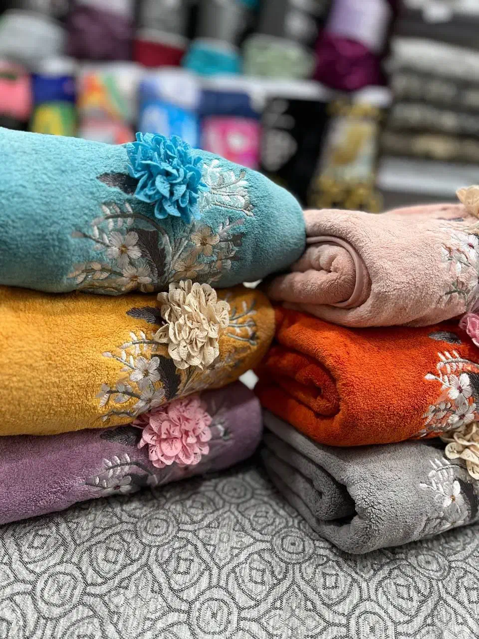 حوله گل‌دوزی|سفره، حوله، دستمال آشپزخانه|رامسر, |دیوار