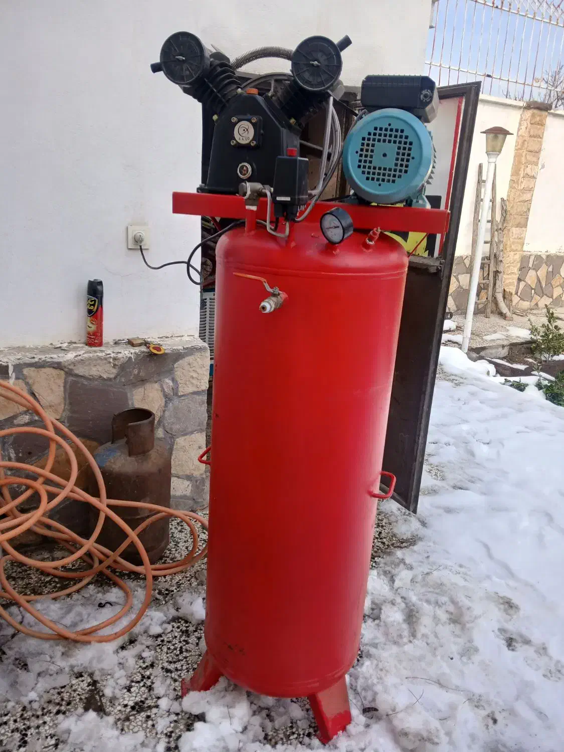 پمپ باد ۲۵۰ لیتری دو سیلند|ماشینآلات صنعتی|مشهد, سرافرازان|دیوار