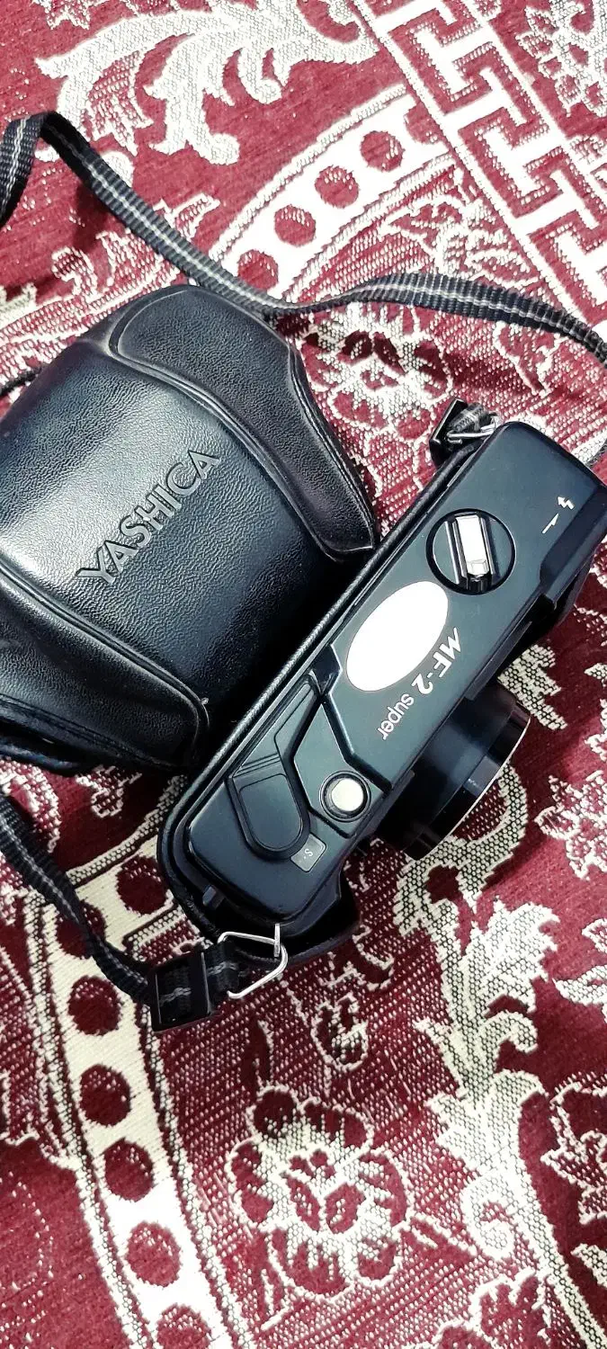 دوربین کلکسیونی مدل YASHICA|دوربین عکاسی و فیلمبرداری|کهنوج, |دیوار