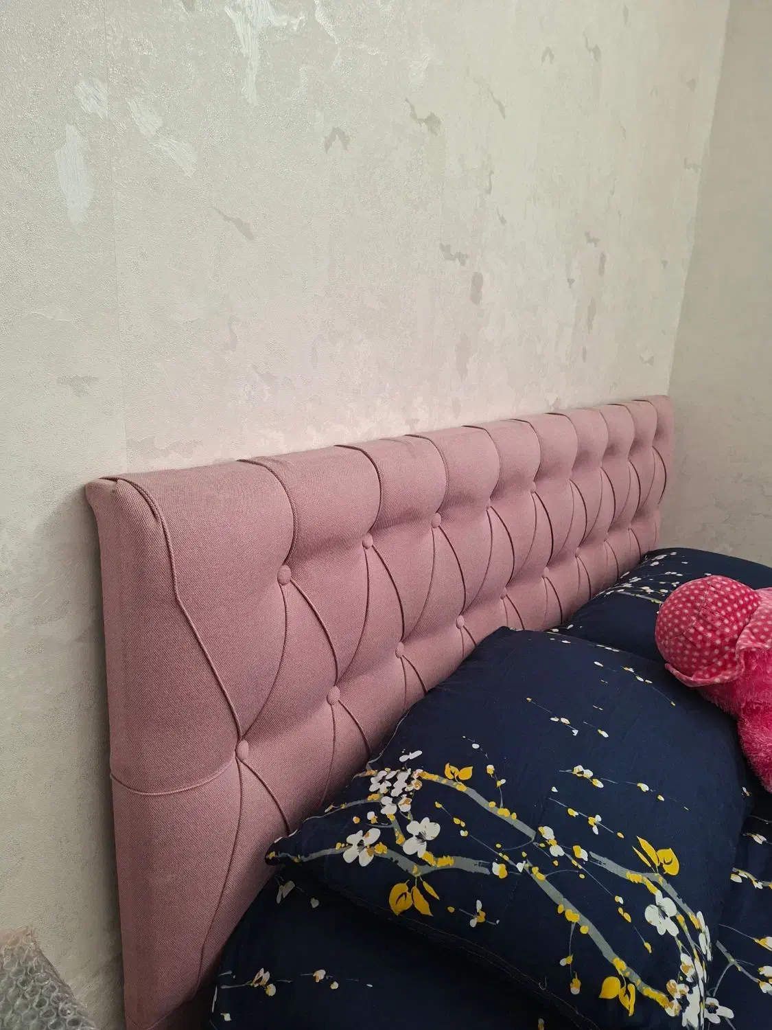 تاج تخت خواب در حد نو ۲۰۰۰۰۰۰تومان|تخت و سرویس خواب|خوی, |دیوار