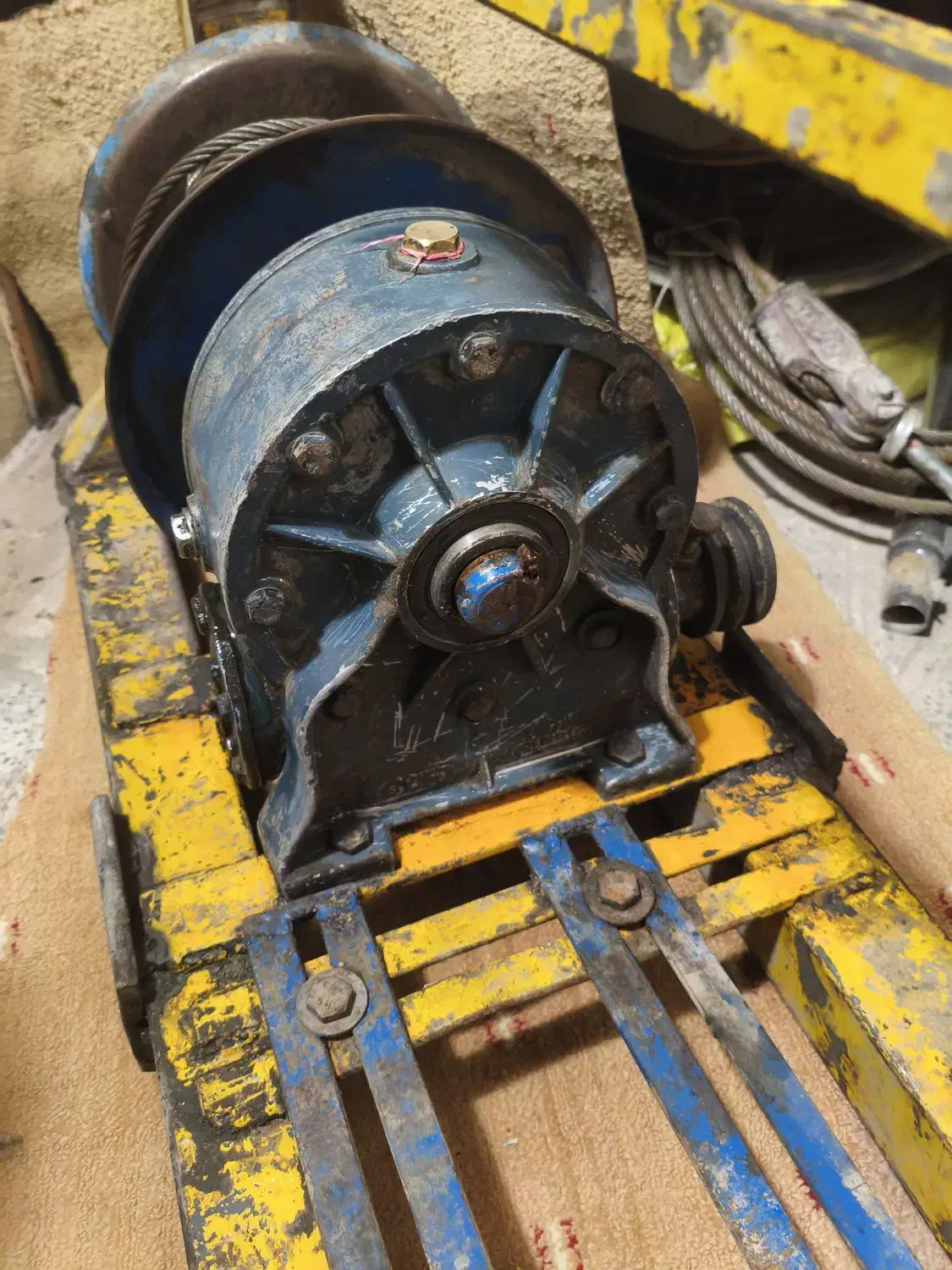 بالابر ساختمانی|مصالح و تجهیزات ساختمان|کرمانشاه, |دیوار