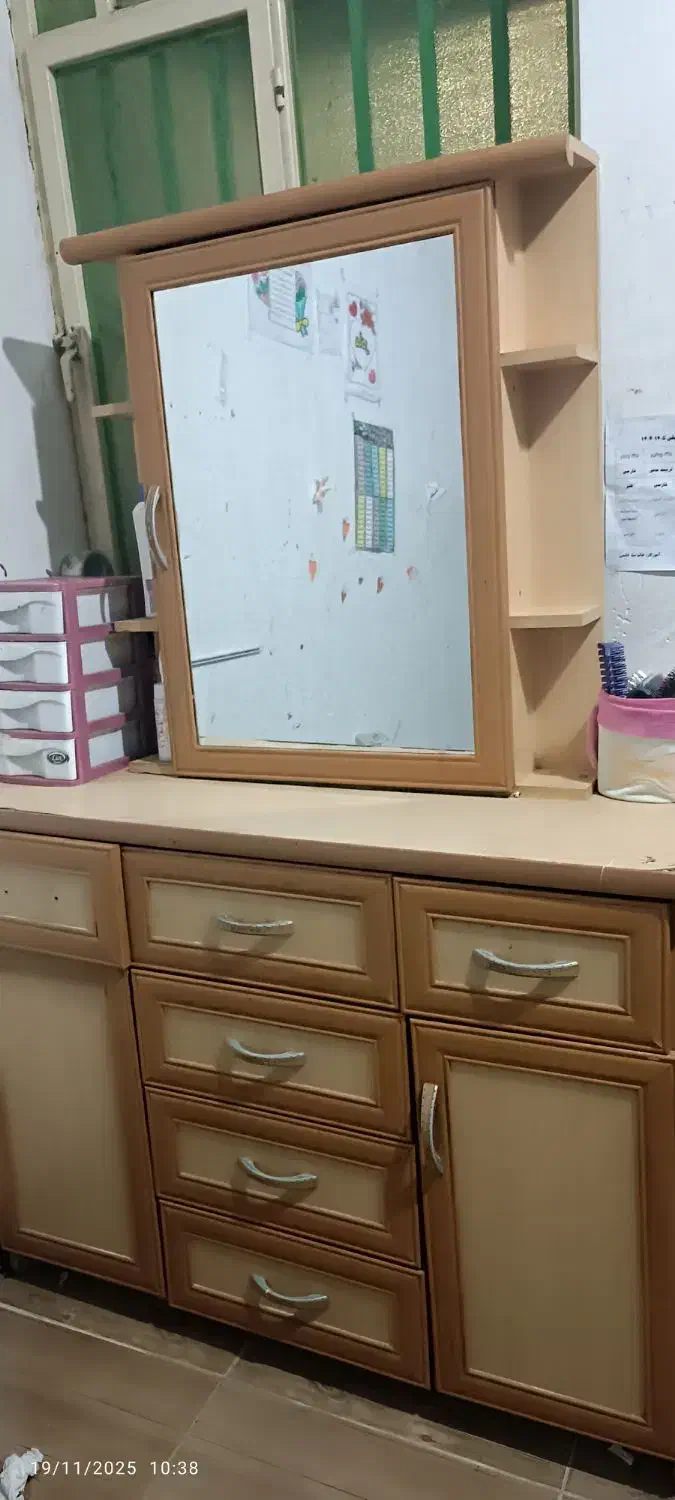 میز آرایشی ام دی اف تمیز|مبلمان خانگی و میز عسلی|سوسنگرد, |دیوار