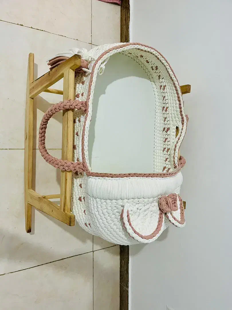 گهواره نوزاد کاملان نو .نو|تخت و سرویس خواب|نسیمشهر, |دیوار