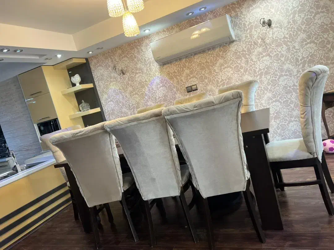 فروش یک دست میز ناهار خوری 8 نفره|میز و صندلی غذاخوری|فریدون‌کنار, |دیوار