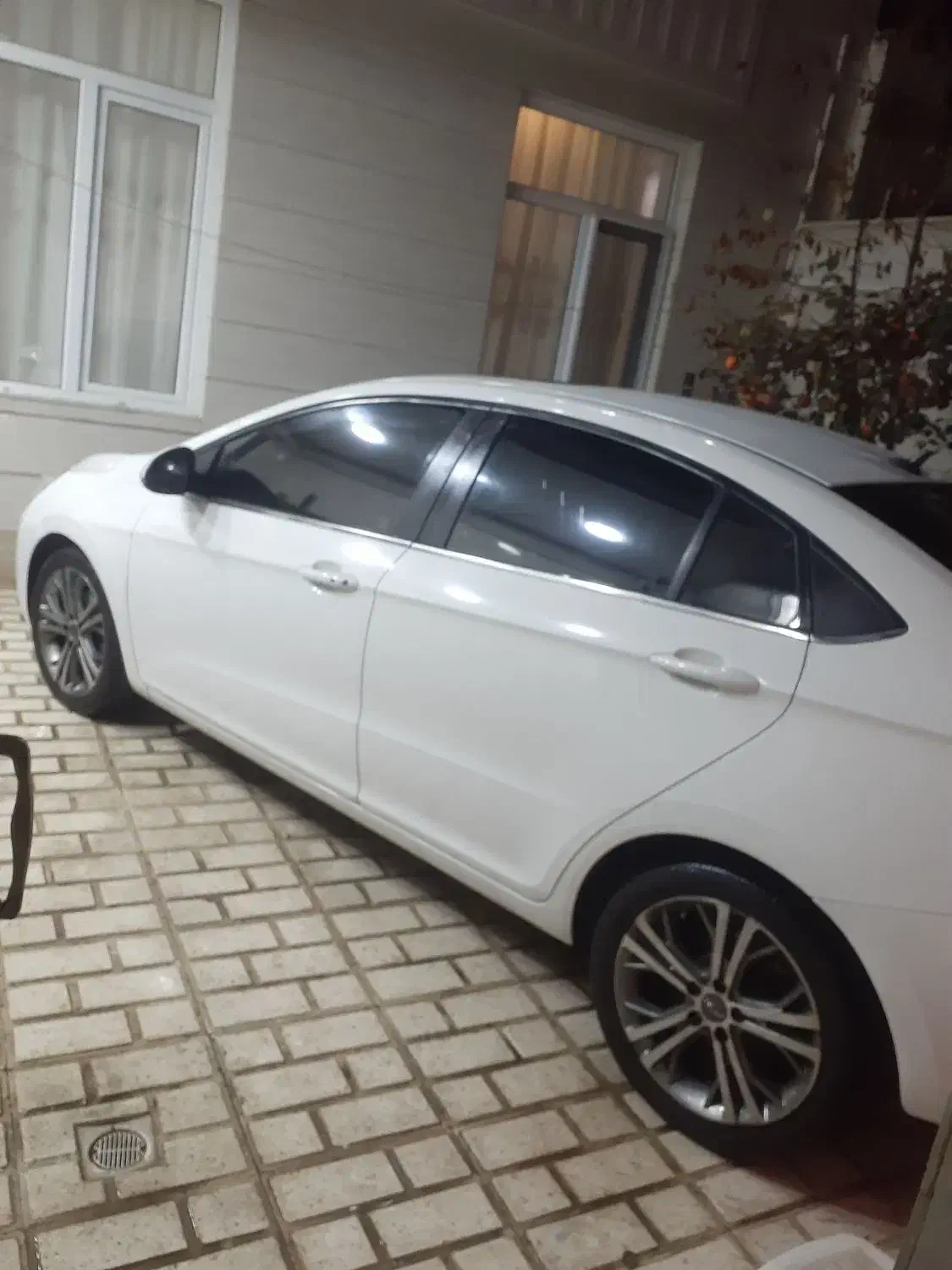 اریزو۵|خودرو سواری و وانت|پارس‌آباد, |دیوار