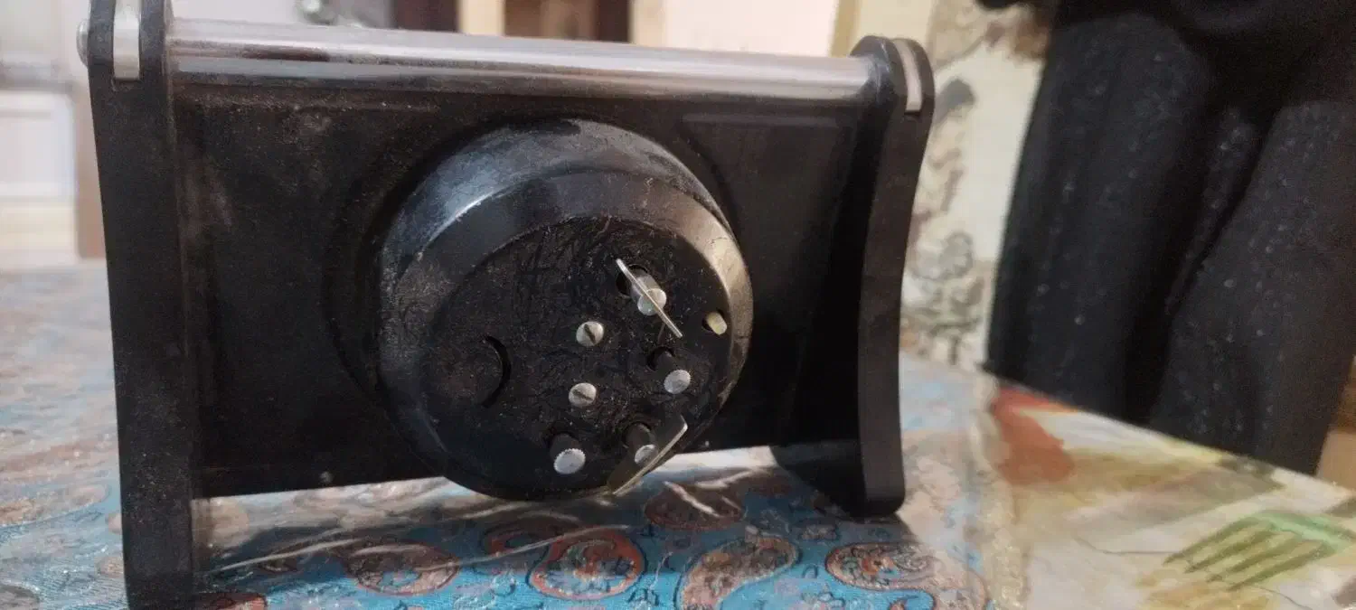 ساعت کوک|کلکسیون اشیاء عتیقه|شیراز, شیخ روزبهان|دیوار