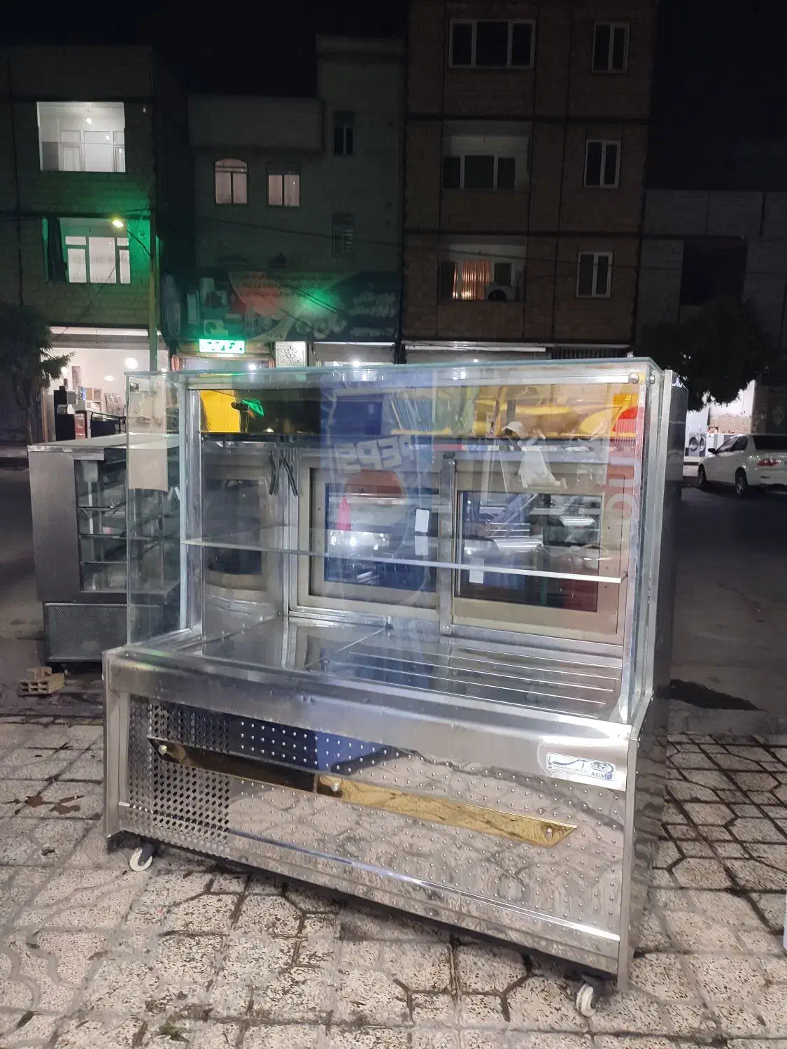 یخچال مکعبی ویترینی در حد نونو|فروشگاه و مغازه|نسیمشهر, |دیوار