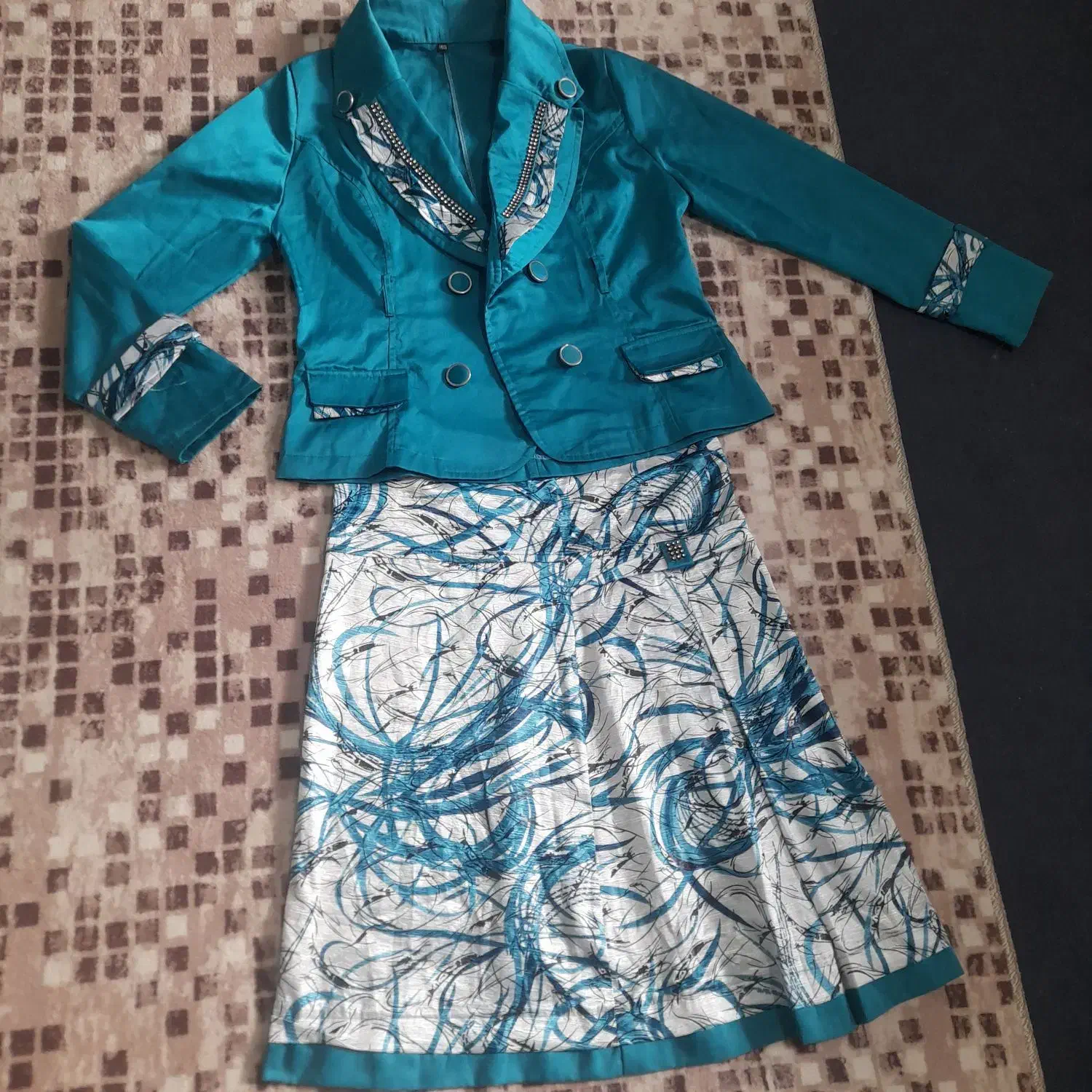 کت ودامن|لباس|نهاوند, |دیوار