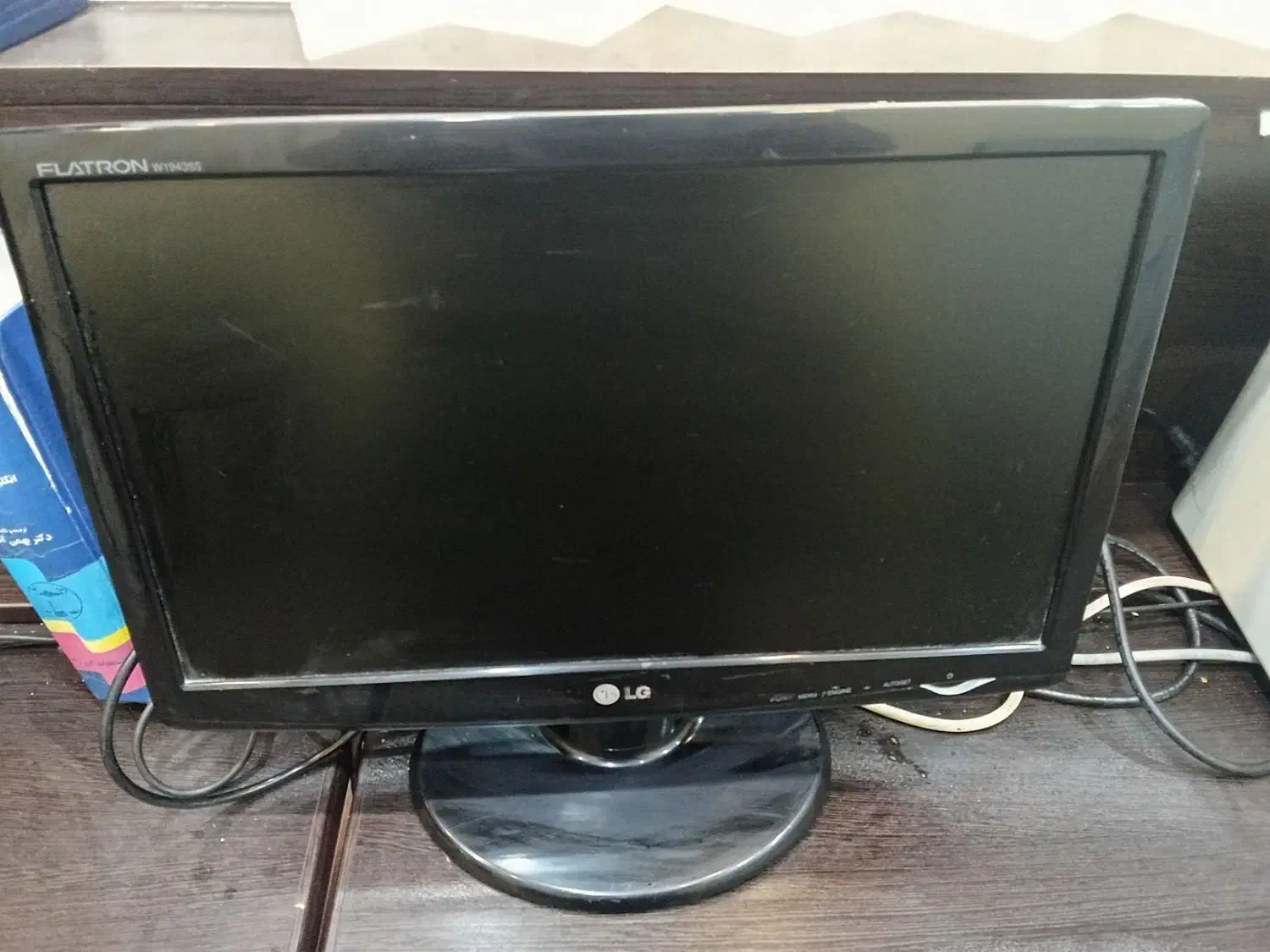 مانیتور LG|قطعات و لوازم جانبی رایانه|شیراز, ارم|دیوار