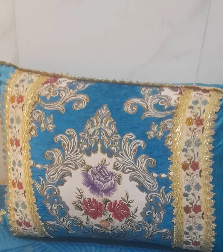 ده عدد پشتی  تمیز تمیز|پشتی|بوشهر, |دیوار