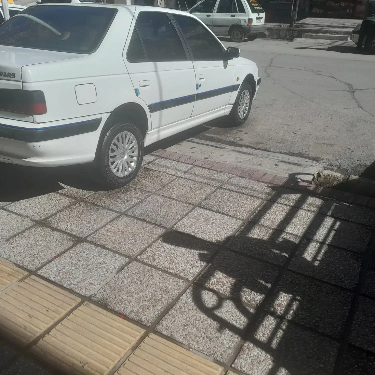 پارس مدل ۹۲|خودرو سواری و وانت|شیراز, زیباشهر|دیوار