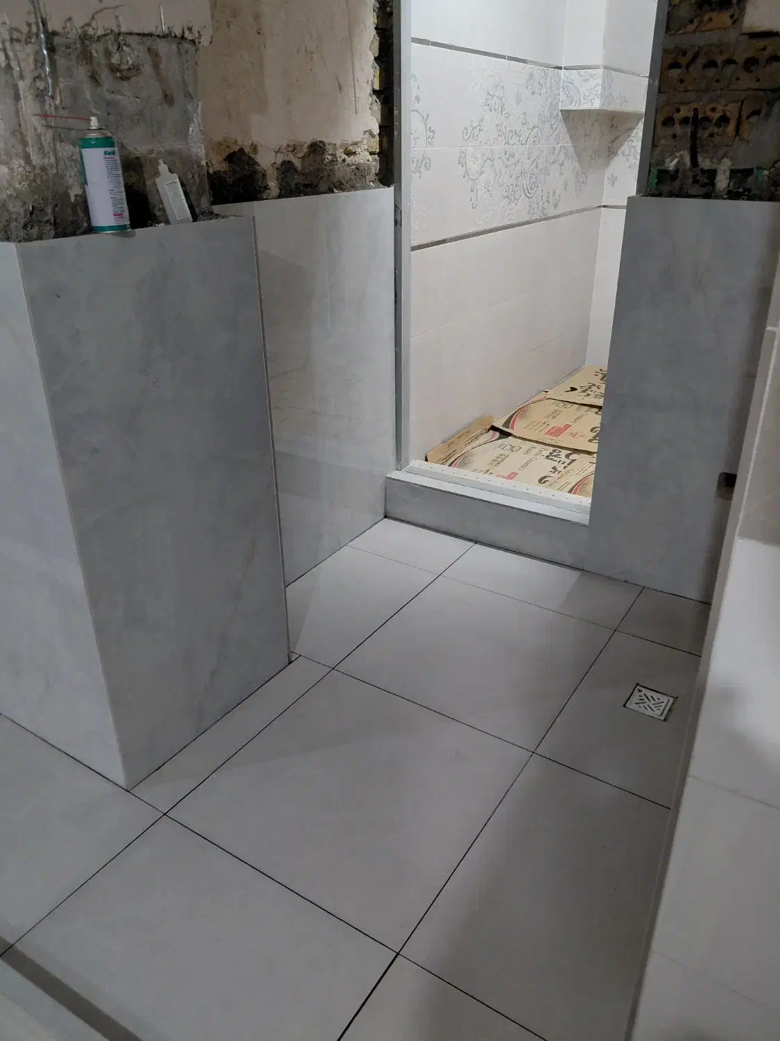 کاشی وسرامیک کاری|خدمات پیشه و مهارت|خوی, |دیوار