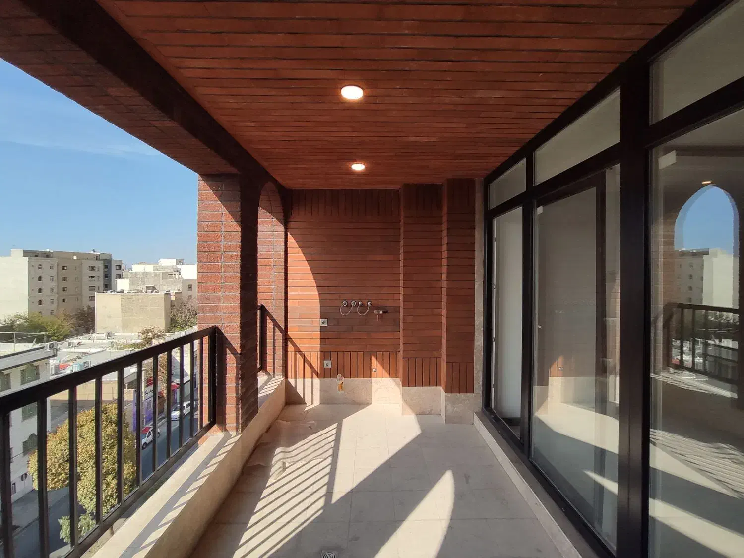 «۱۸۵ متر رو به نما ۲ پارکینگ فاز ۲ تهاتر»|فروش آپارتمان|کرج, گوهردشت|دیوار