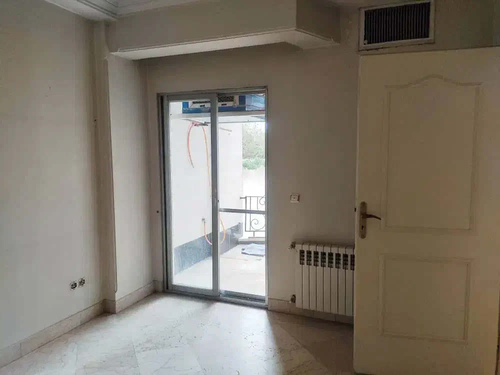 اجاره‌آپارتمان۱۸۰مترتاپ لوکیشن/خوش نور/فول امکانات