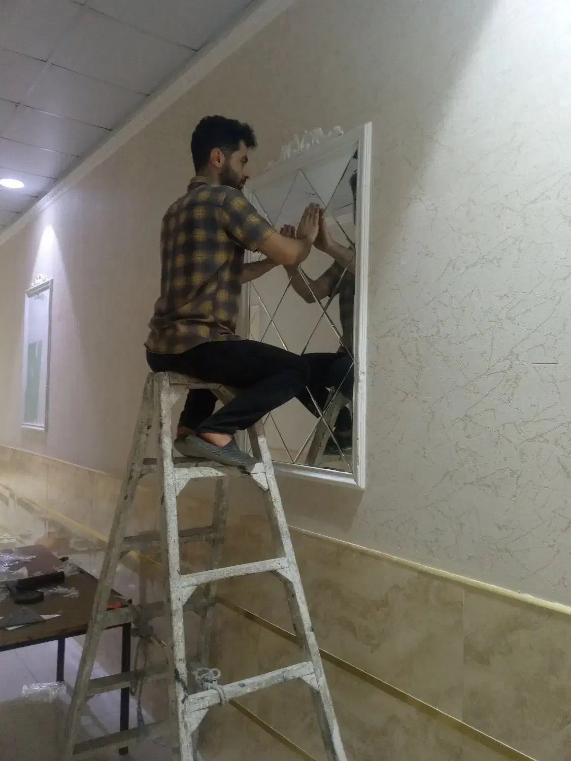 آینه دکوراتیو و بک لایت|آینه|بابل, |دیوار