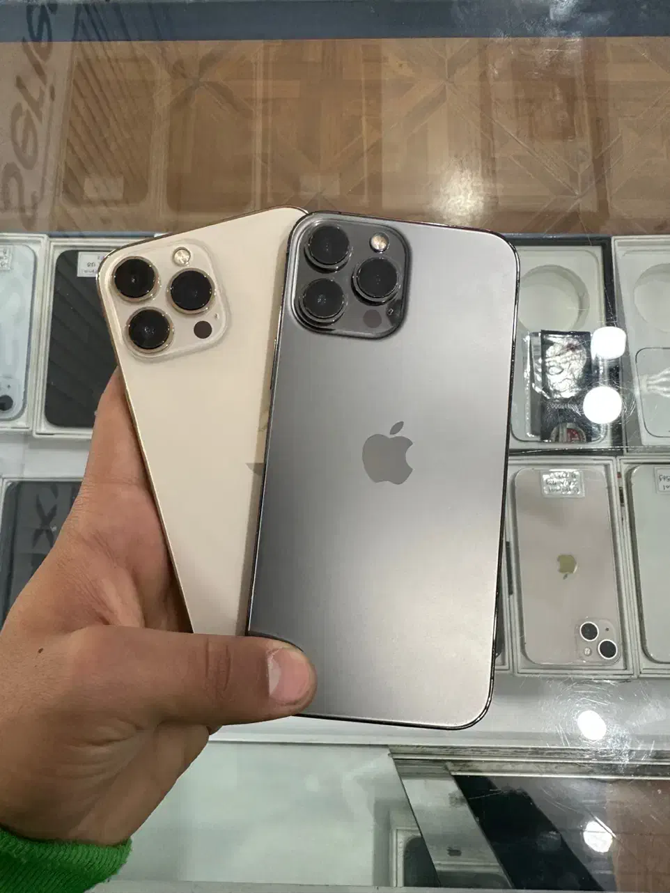 13Pro Maxاقساطی۱۲ماهه )512گیگ لاکاغذی )|موبایل|یزد, |دیوار