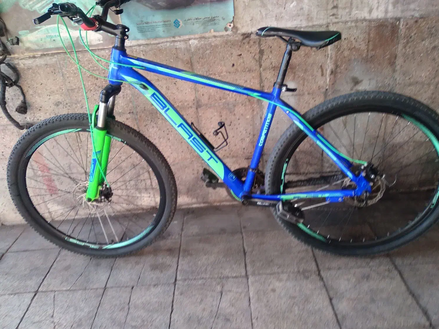 دوچرخه سایز ۲۹|دوچرخه، اسکیت، اسکوتر|میانه, |دیوار