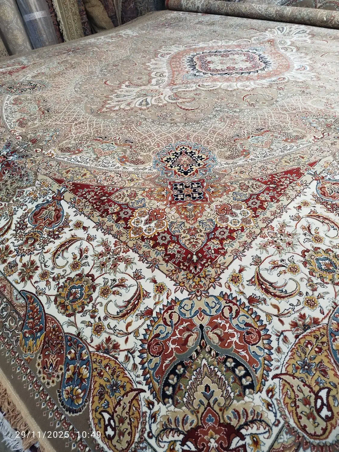 ۱۲ متری|فرش|اصفهان, خرم|دیوار