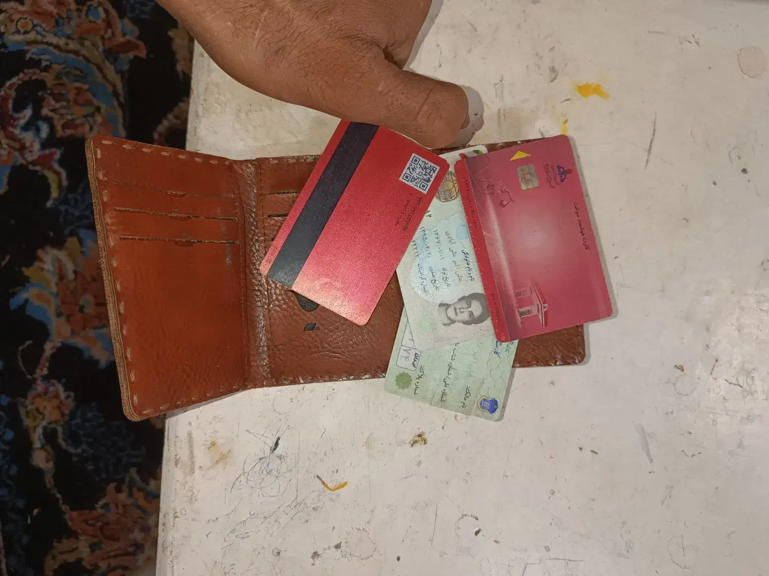 کیف مدارک پیدا شده|اشیا|نیشابور, ریوند|دیوار