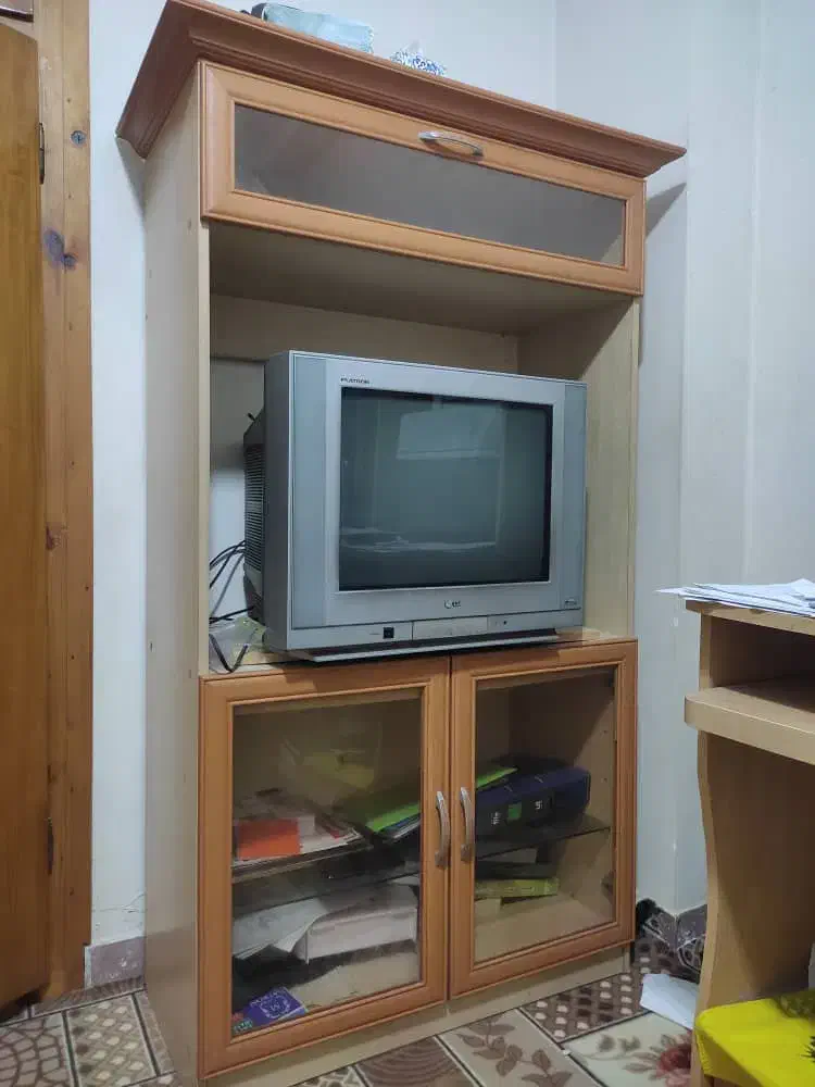 تلویزیون و کمد رایگان|تلویزیون و پروژکتور|بندرعباس, |دیوار