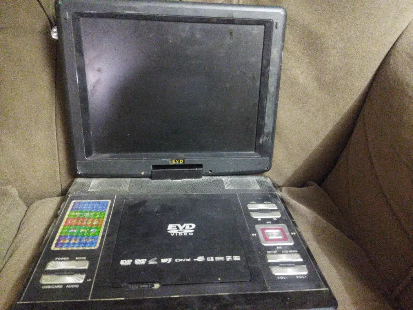 شیشه بالا برپارس|صوتی و تصویری|مشهد, هفت تیر (نه دره)|دیوار