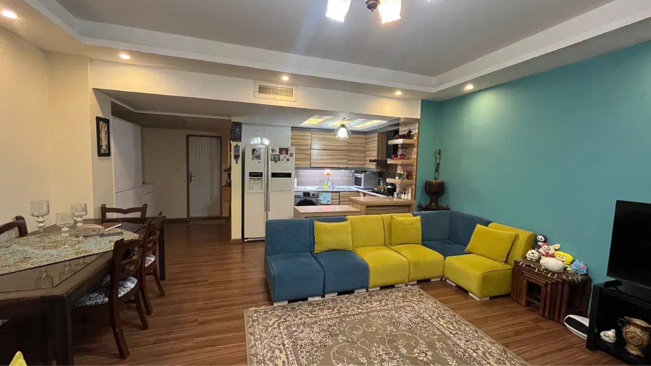 ۹۵ متری خوش نقشه رو به رو برج پالم|فروش آپارتمان|رشت, گلسار|دیوار