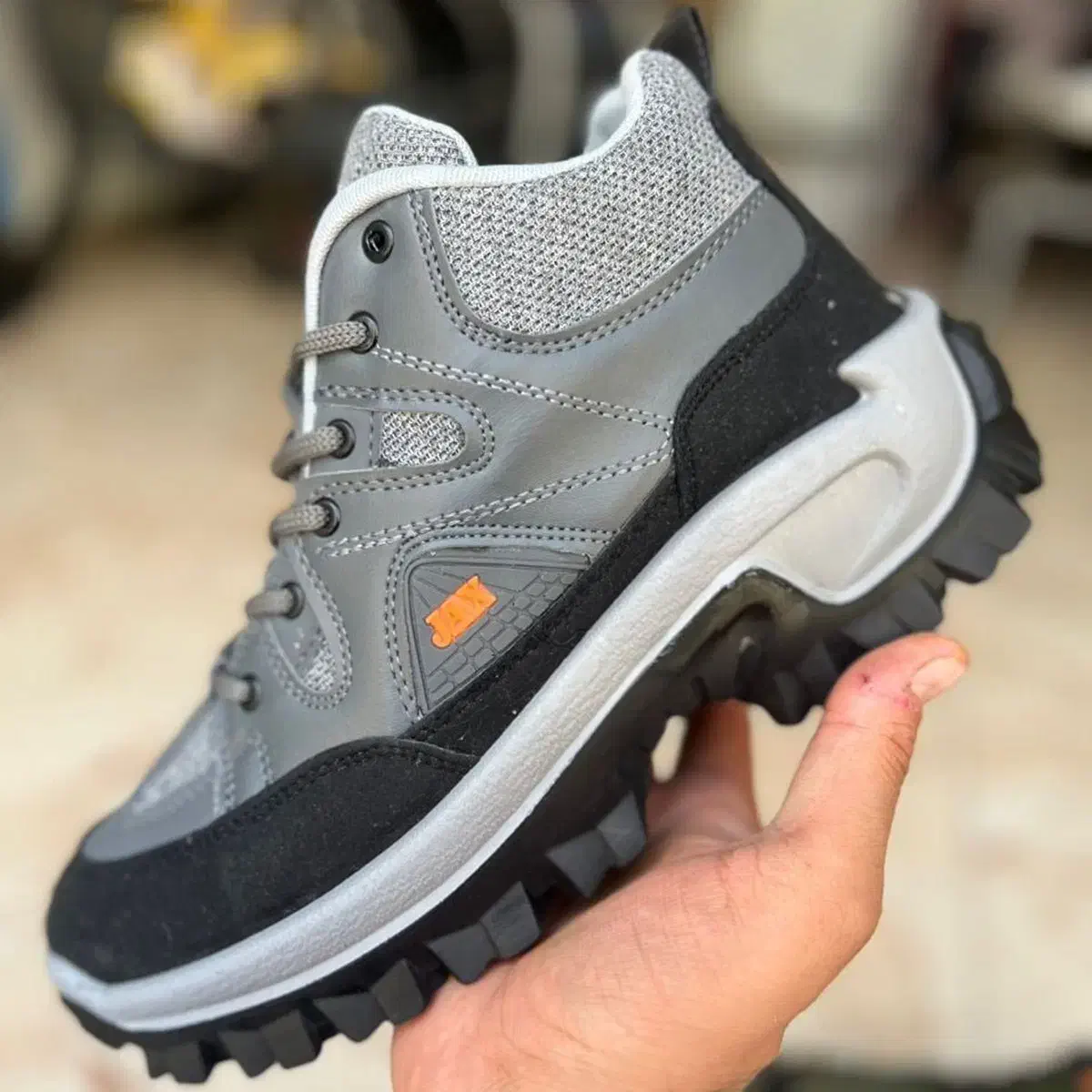 کفش نیم بوت مردانه مناسب کوهنوردی|کیف، کفش، کمربند|کرمانشاه, |دیوار