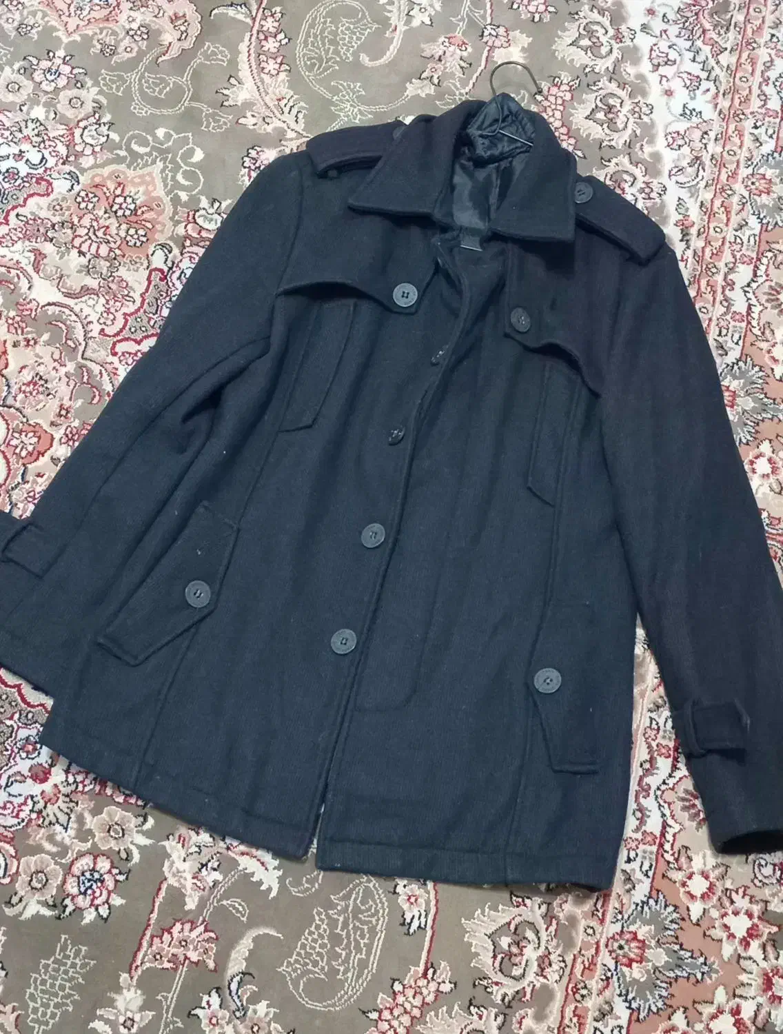 یک عدد کت لی مشکی وپالتوی مشکی نو پسرانه|لباس|رشت, ولکس|دیوار