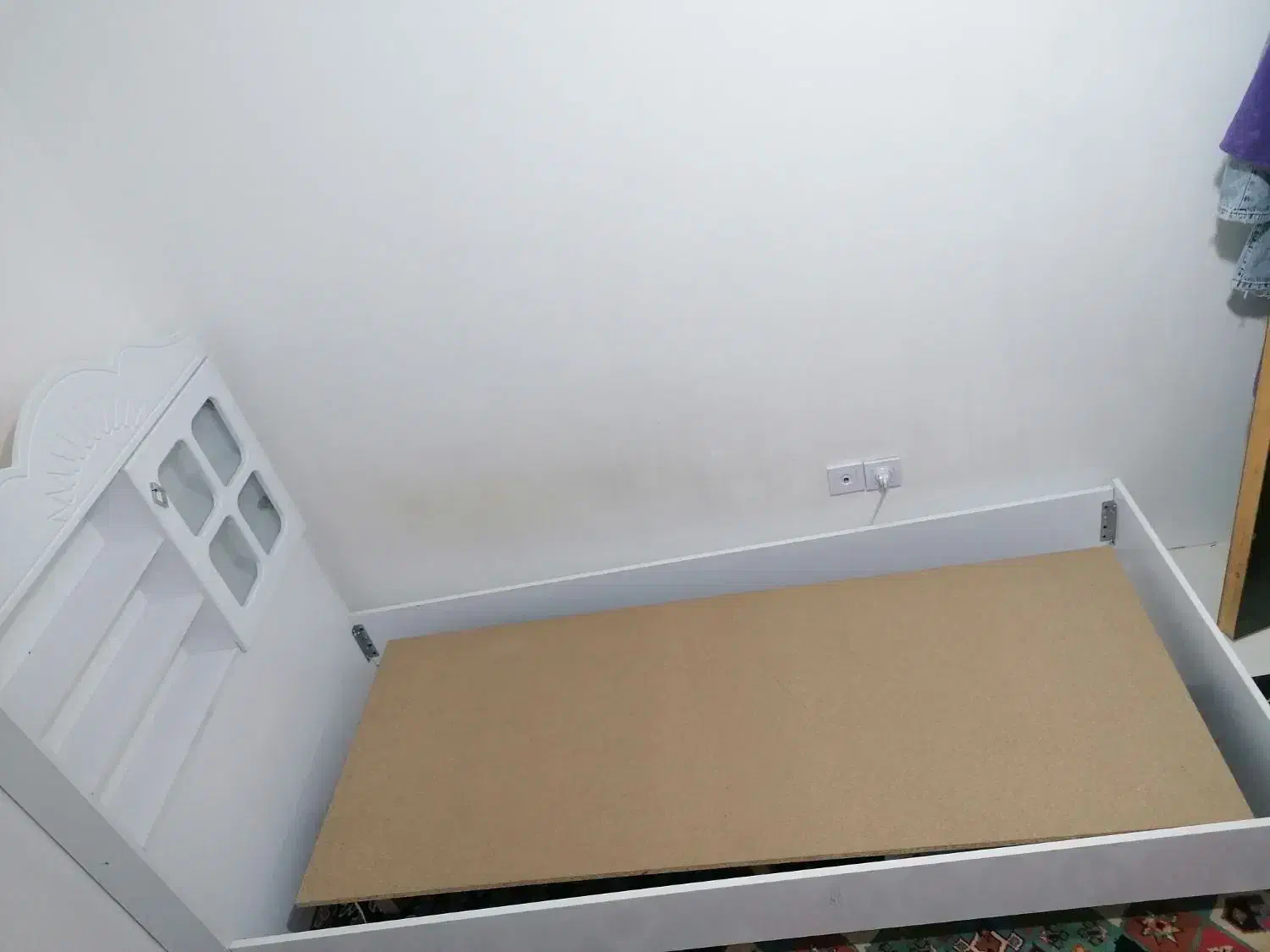 تخت نوجوان|تخت و سرویس خواب|شیراز, دشت چنار|دیوار