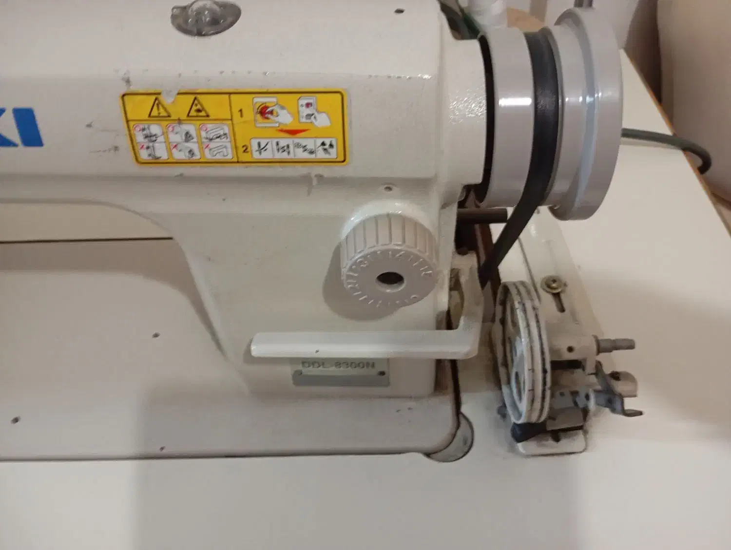 چرخ راسته صنعتی|چرخ خیاطی و ریسندگی|رباط‌کریم, رباط‌کریم|دیوار