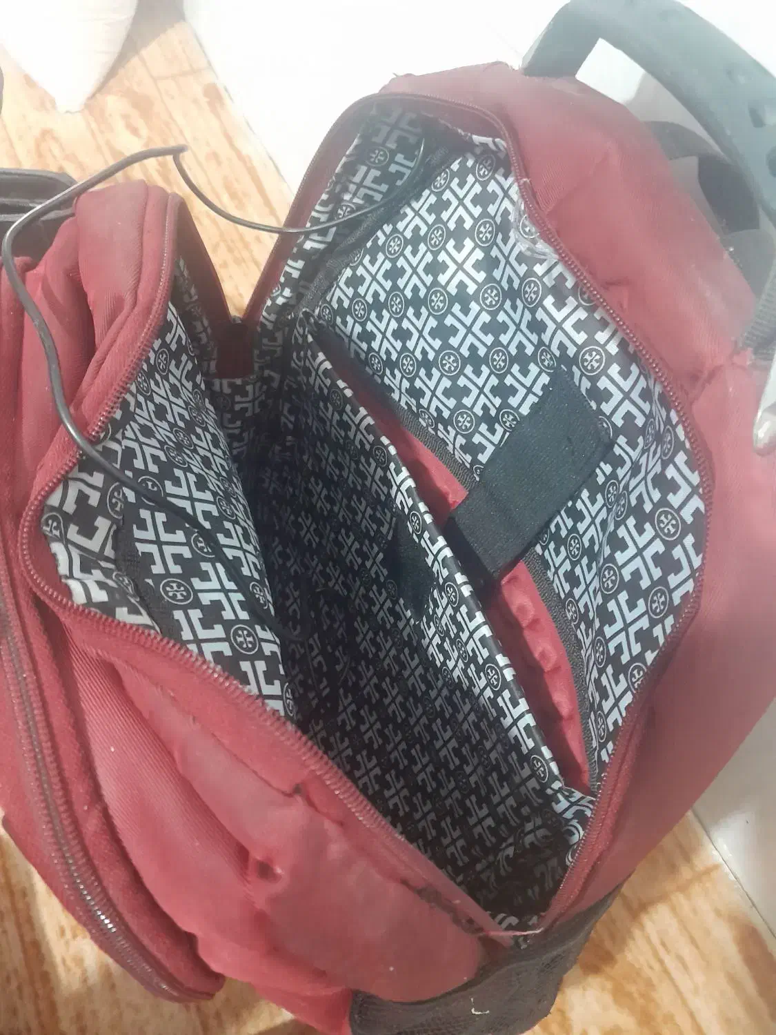 کوله مدرسه|کیف، کفش، کمربند|گنبد کاووس, |دیوار