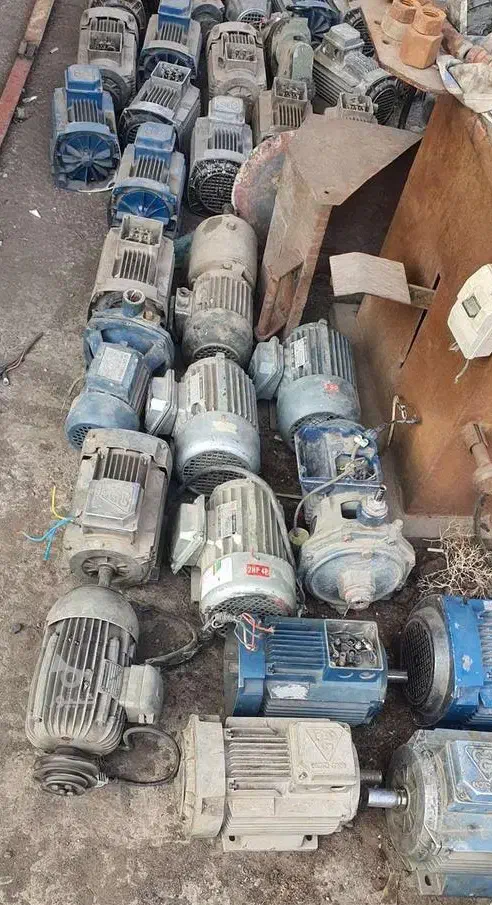 فروشو خرید الکتروموتور بالابری و دینام کشاورزی|ماشین‌آلات صنعتی|مشهد, جنت|دیوار