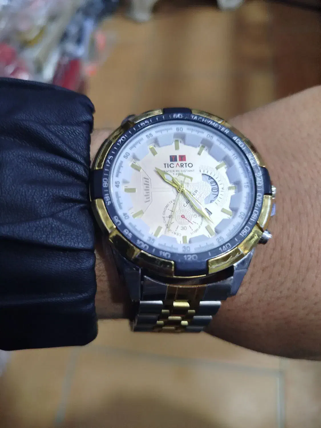 ساعت مچی|ساعت|تایباد, |دیوار