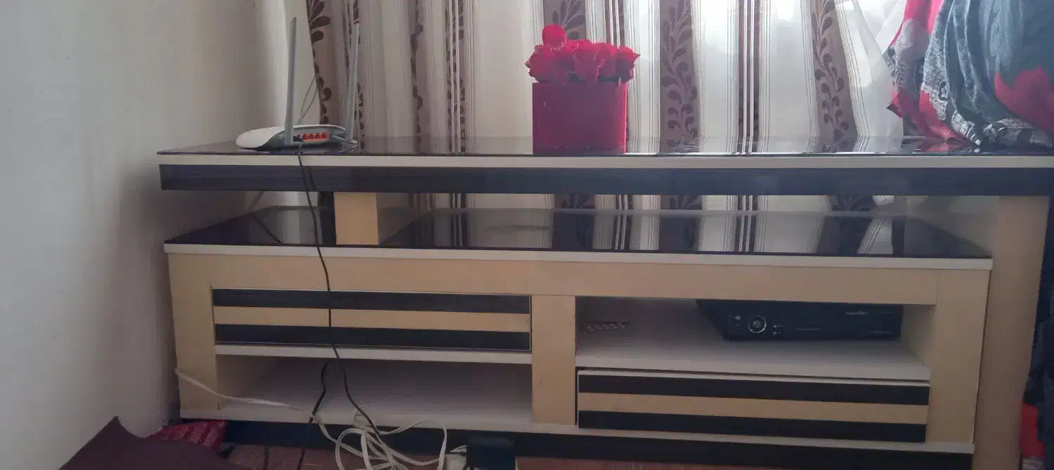 میز تلویزیون|میز تلویزیون|قره قوین, |دیوار