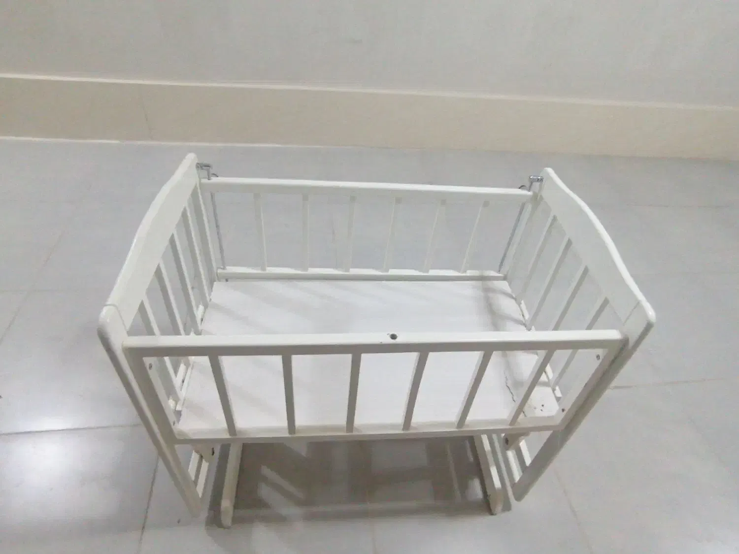گهواره نوزاد|تخت و سرویس خواب|مهاباد (آذربایجان غربی), |دیوار