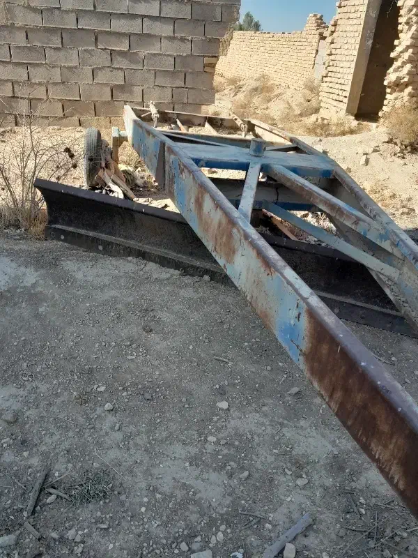 تراکتور|خودرو سنگین|نی‌ریز, |دیوار