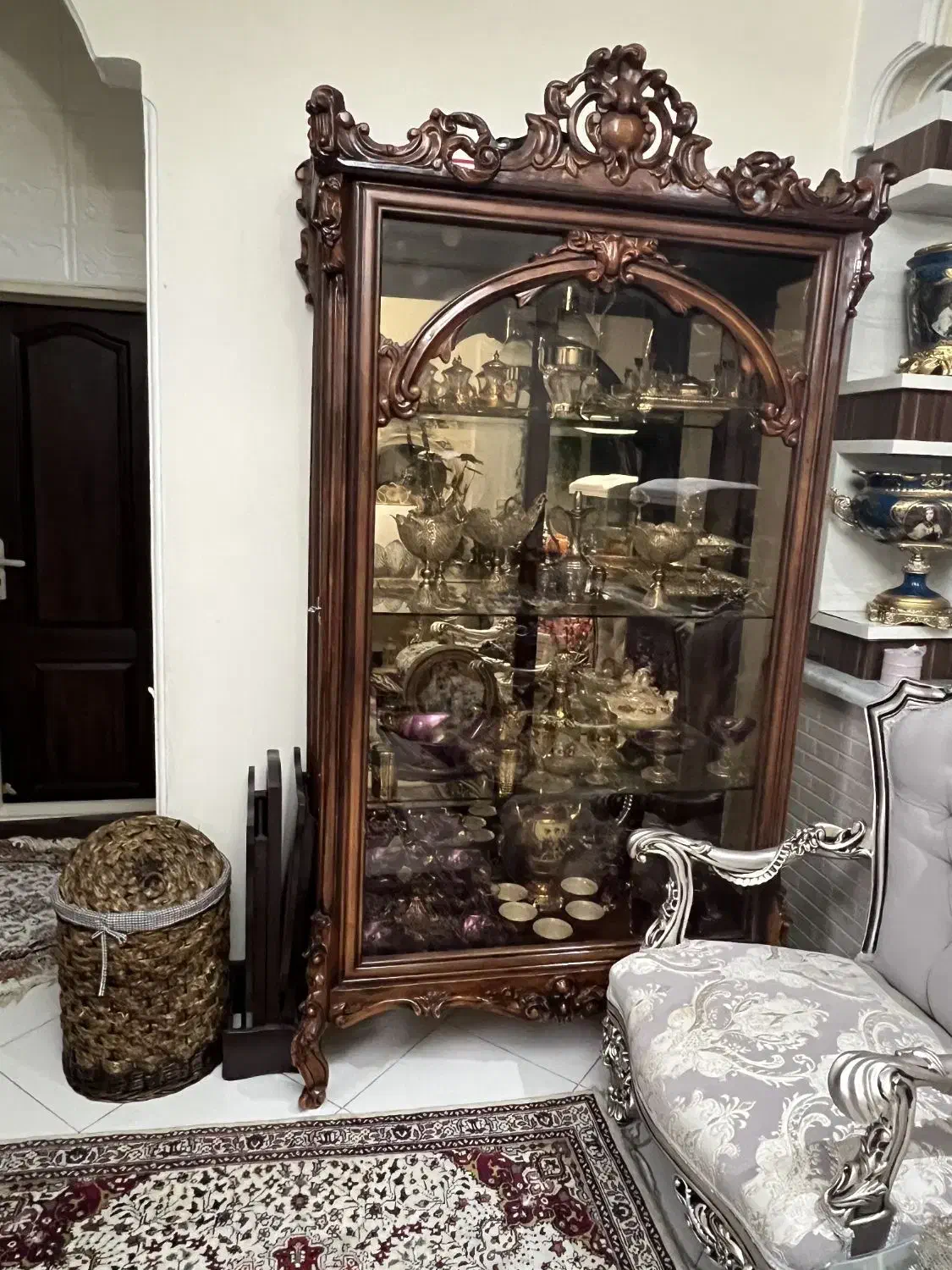 بوفه بدون خط و خش چوب گردو|بوفه، ویترین، کنسول|مراغه, |دیوار