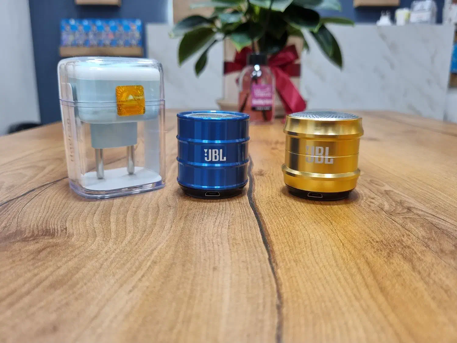 اسپیکر های مینی و قابل حمل کوچک|پخشکننده همراه|مشهد, کوثر|دیوار