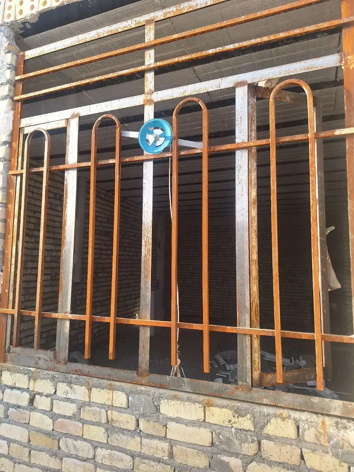 آدرس کشمیری ۳۷ ساخت ۱۴۰۴ اسکت نیست سفت کاری شد|فروش آپارتمان|مشهد, شهید علی محمدی|دیوار