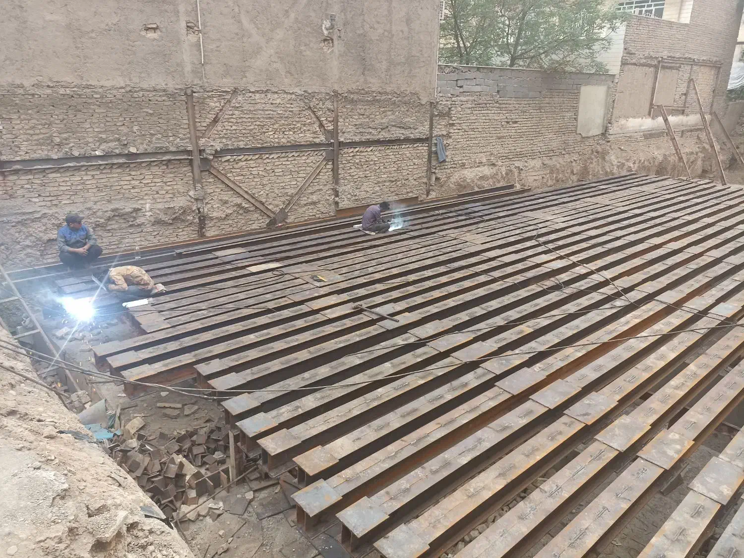 جوشکاری اسکلت فلزی والپیست سازه نگهبان|خدمات پیشه و مهارت|پاکدشت, پاکدشت (مامازند)|دیوار