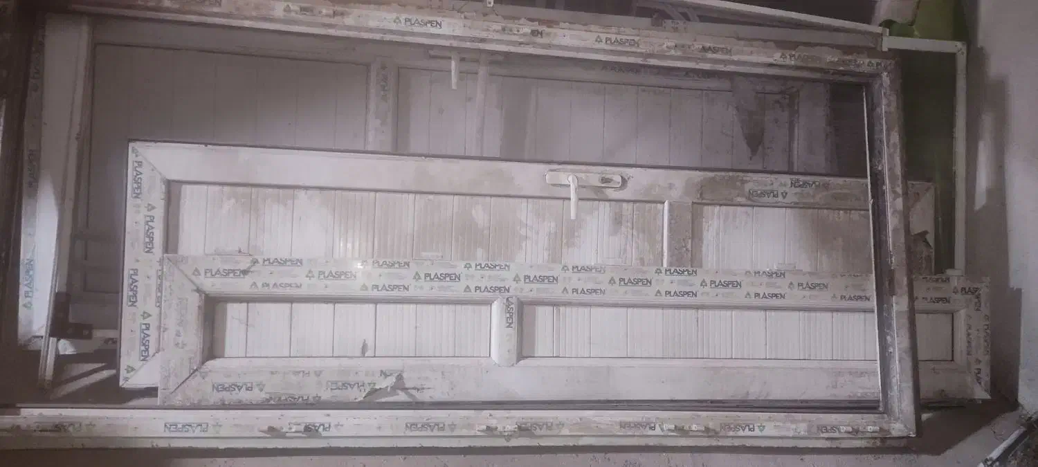 دو درب پی وی سی دست دوم|مصالح و تجهیزات ساختمان|باسمنج, |دیوار