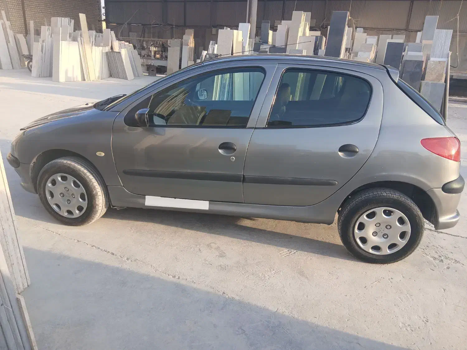 ۲۰۶|خودرو سواری و وانت|کازرون, |دیوار