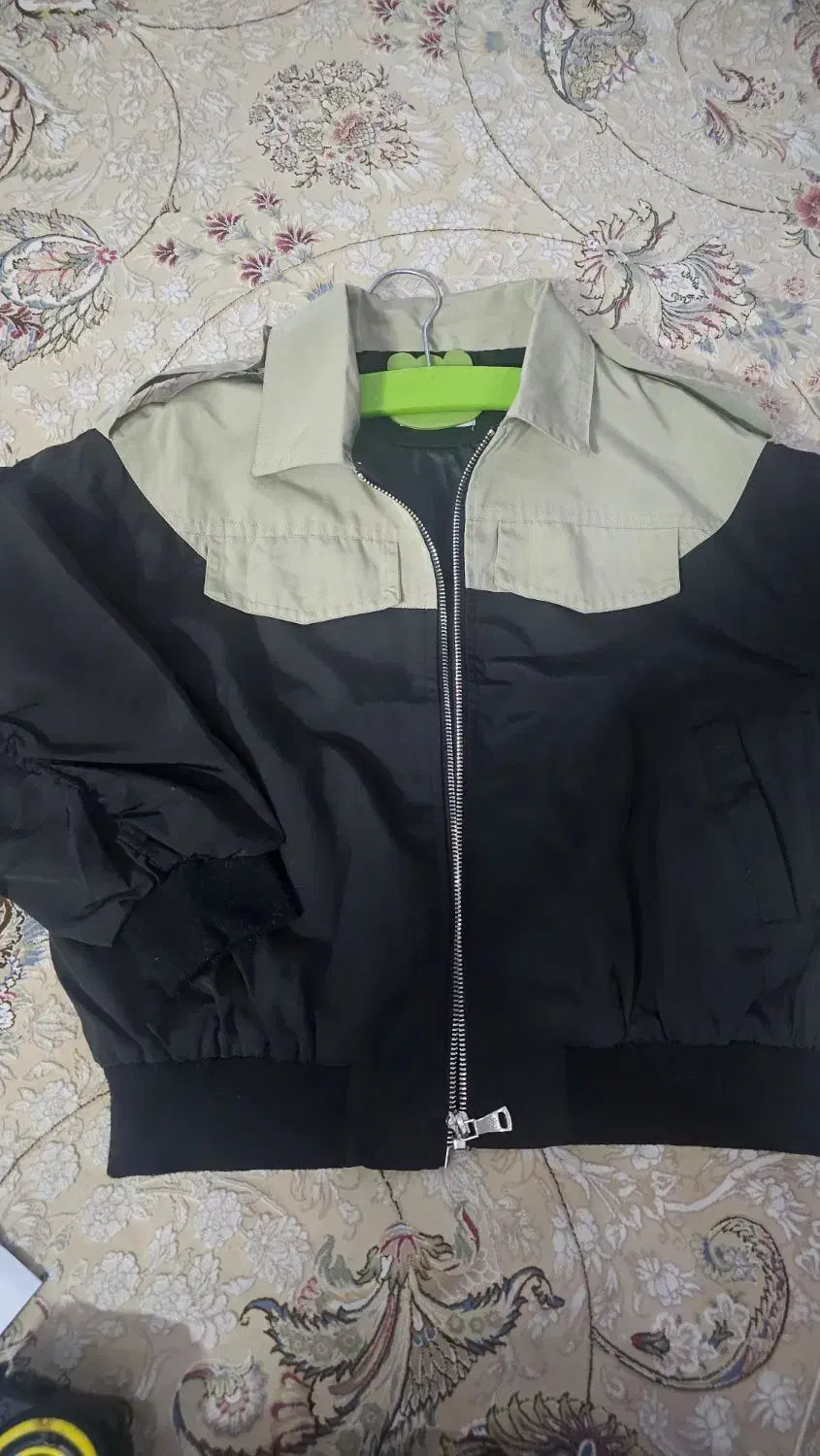 کاپشن بچه گانه خارجی در حد نو|لباس|اندیشه, اندیشه فاز ۴|دیوار