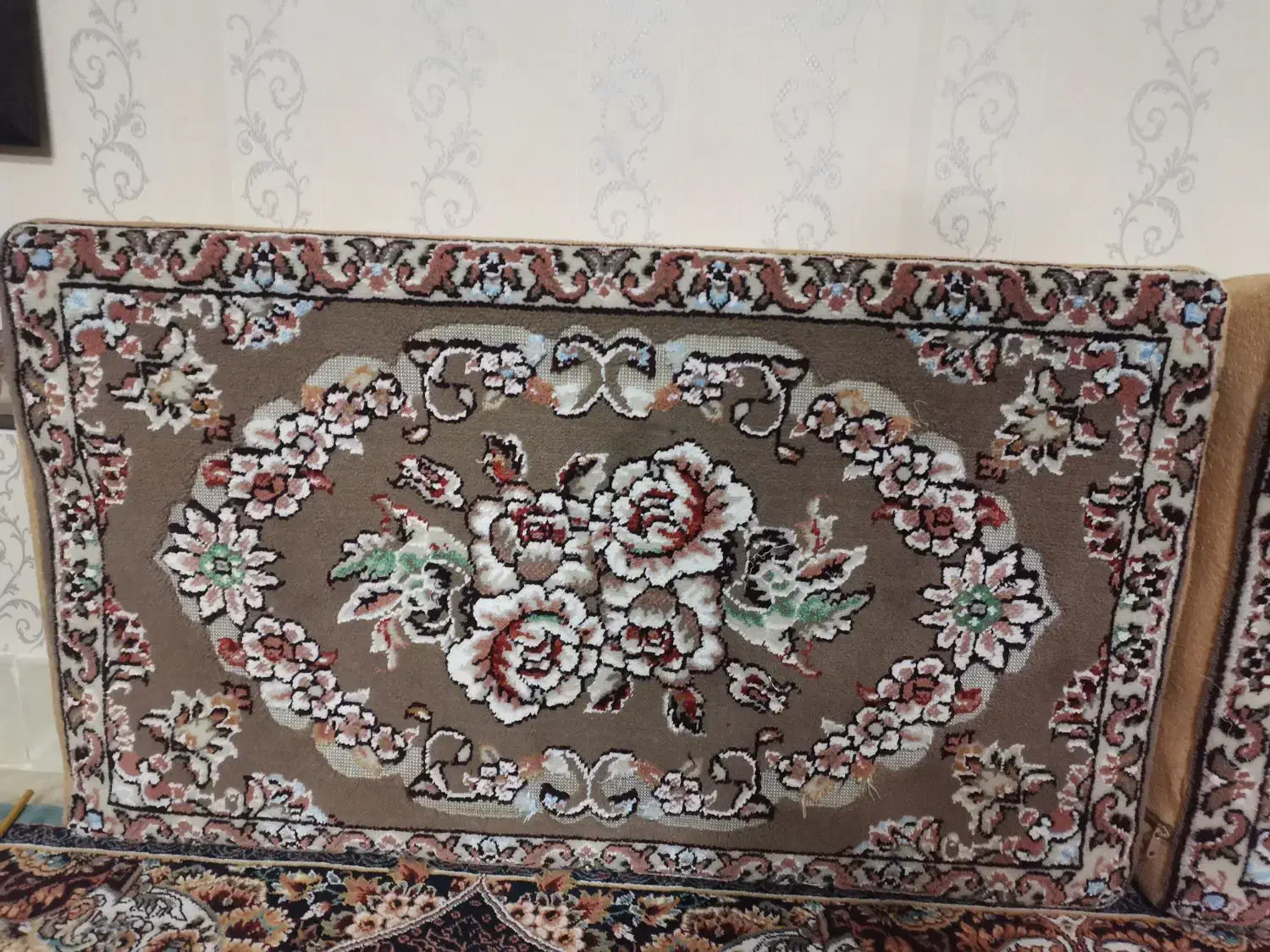 پشتی|پشتی|نیشابور, شهرک قدس|دیوار